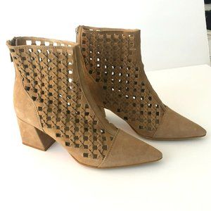 Aldo Ankle Boots Womens Size 7.5 Tan Suede Bootie Cutout Pointed Toe Block Heel